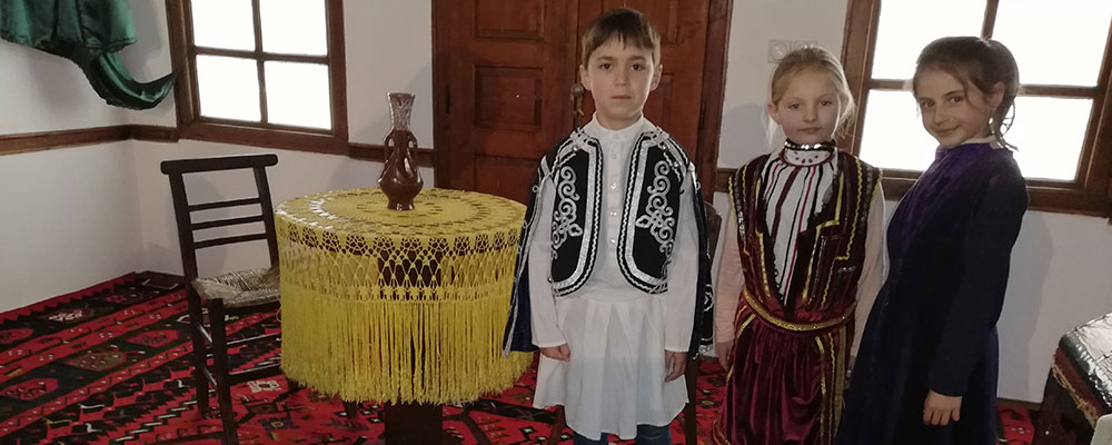 Traditional Macedonian and Vlach costumes